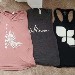 Fit4mom tanks- Medium